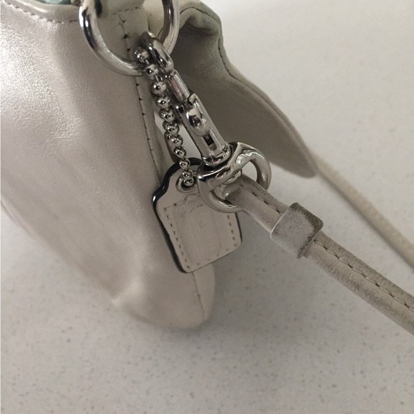 Pre-loved Coach Bag - Picture 2 of 4